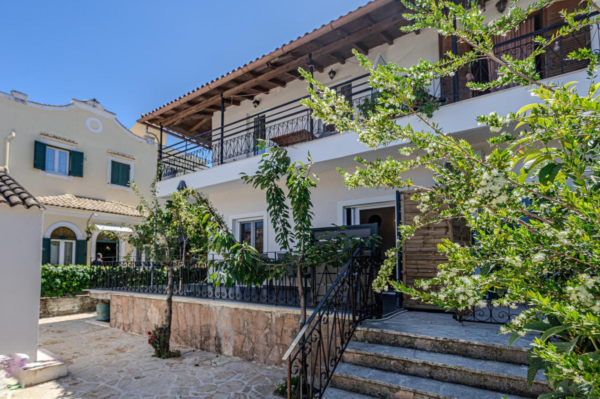 Rodakinia Kassiopi Apartment エクステリア 写真